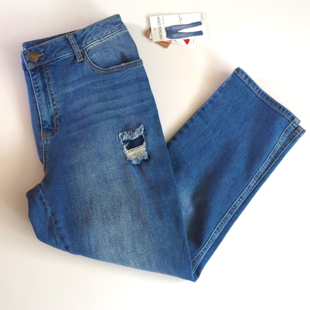Juniors' Mudd Destructed Cuffed Jeans